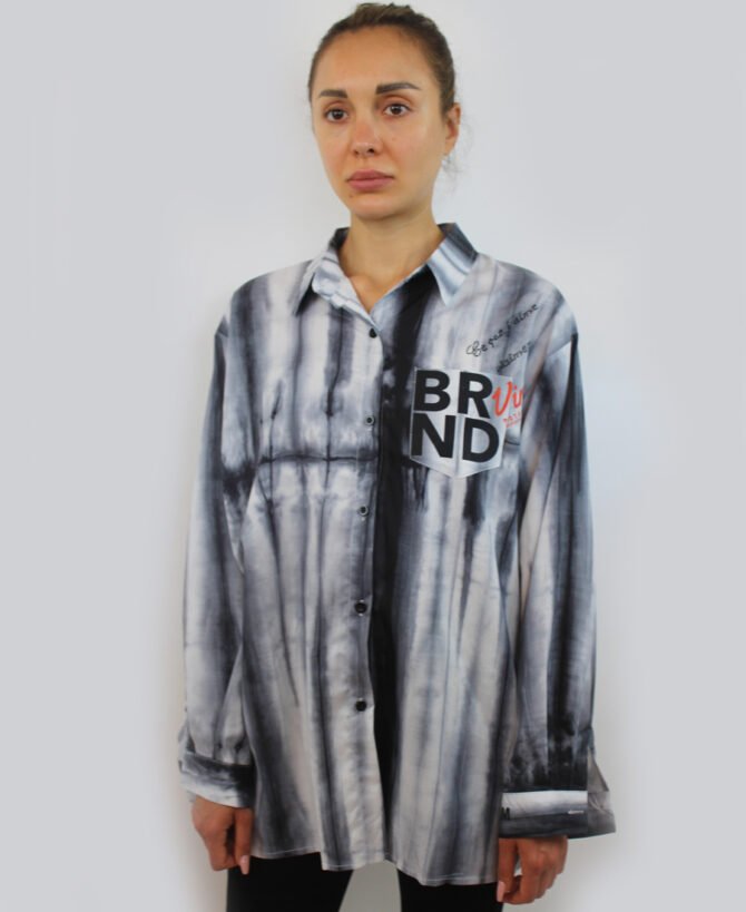 Button down with detailing on pocket SL-539